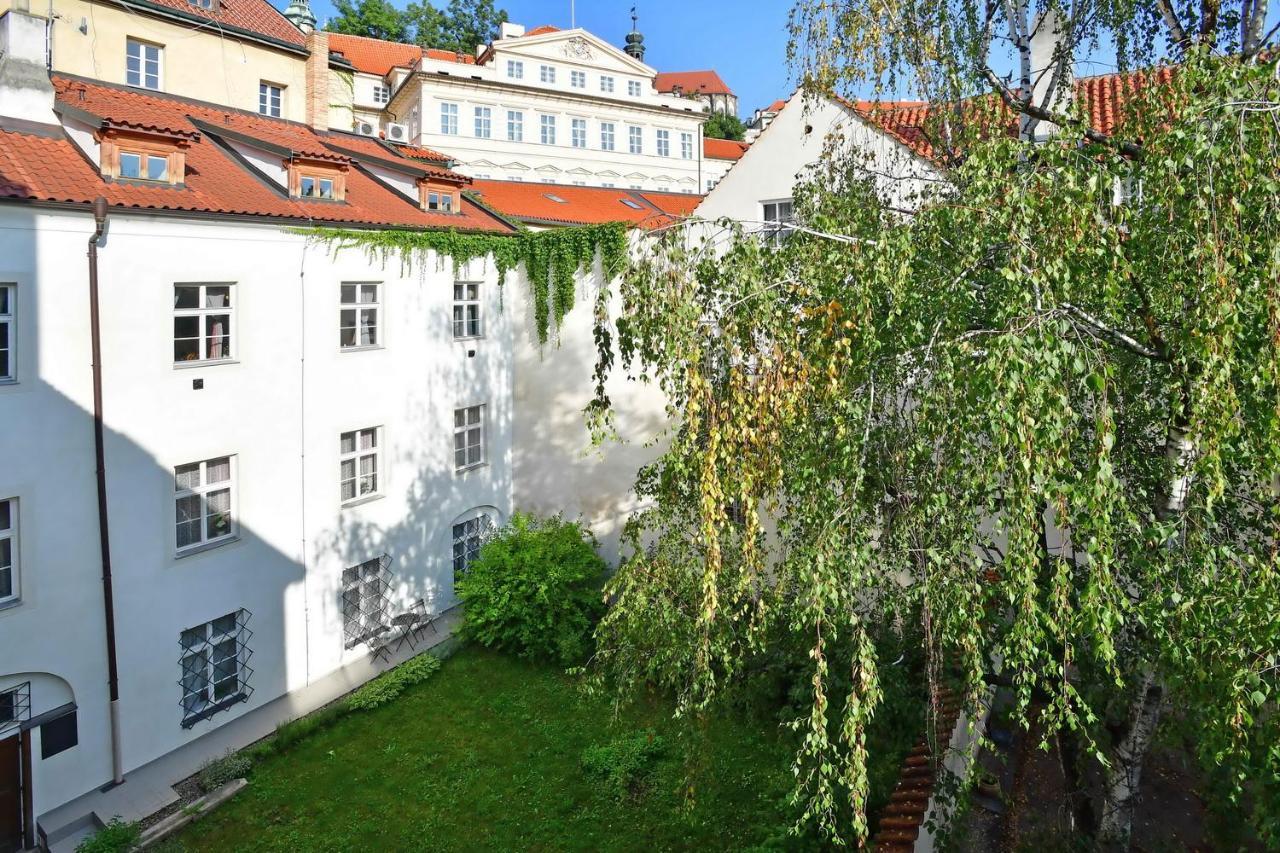 Lovely Little Cosy Apt In פראג מראה חיצוני תמונה