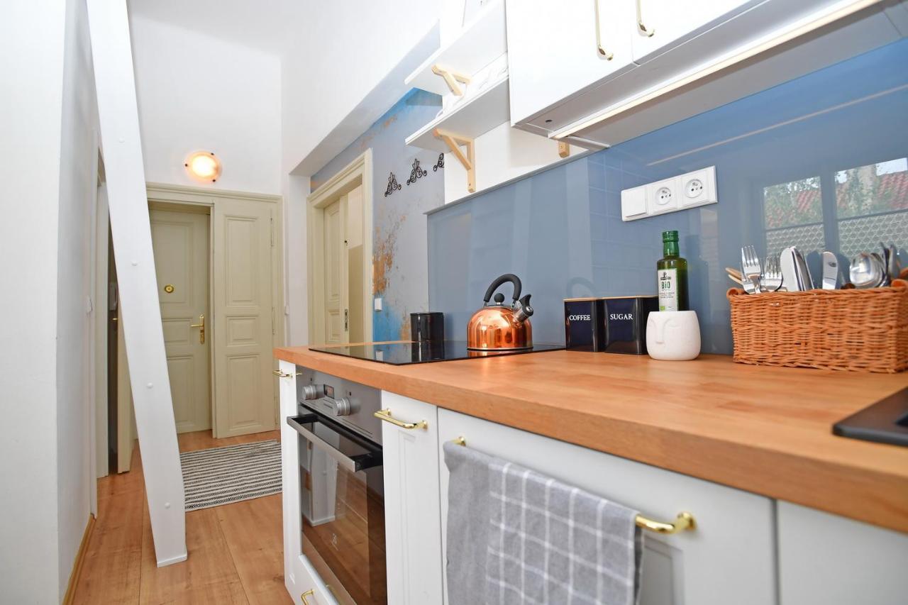 Lovely Little Cosy Apt In פראג מראה חיצוני תמונה